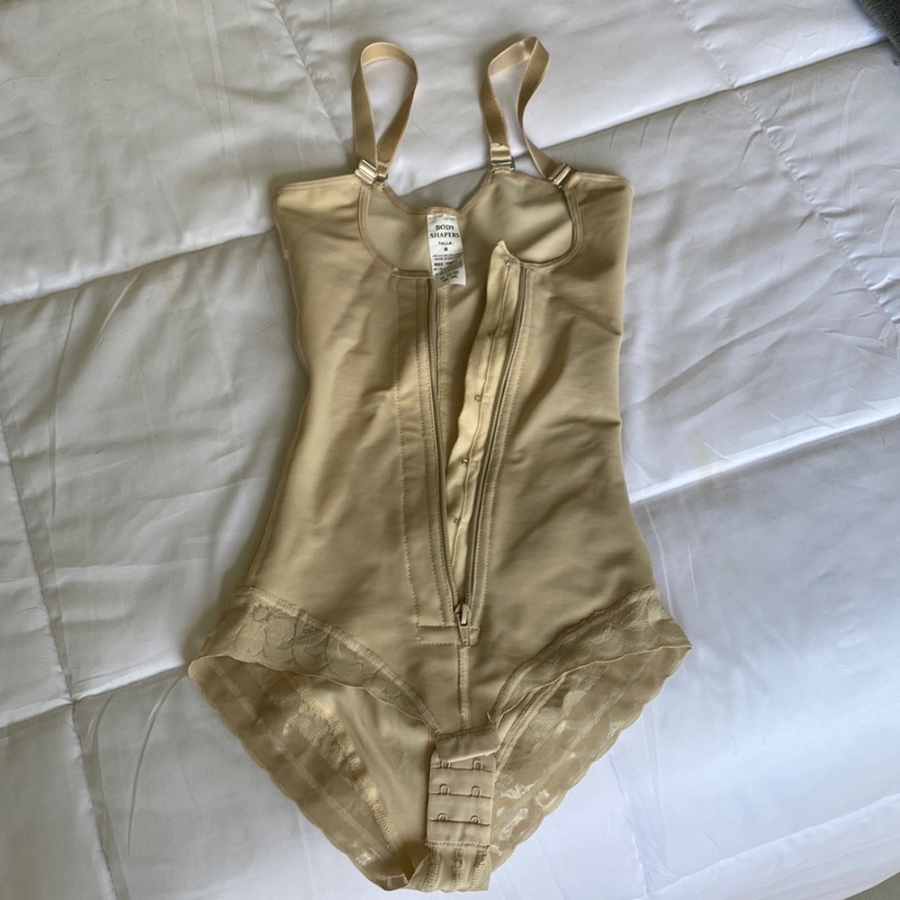 Body shaper size S